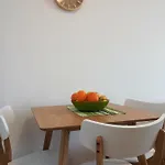 Iris *