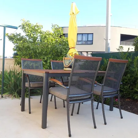 Iris شقة مْليني