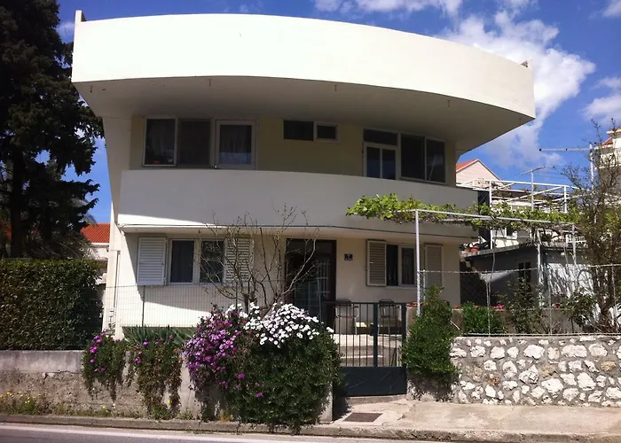 شقة Iris مْليني